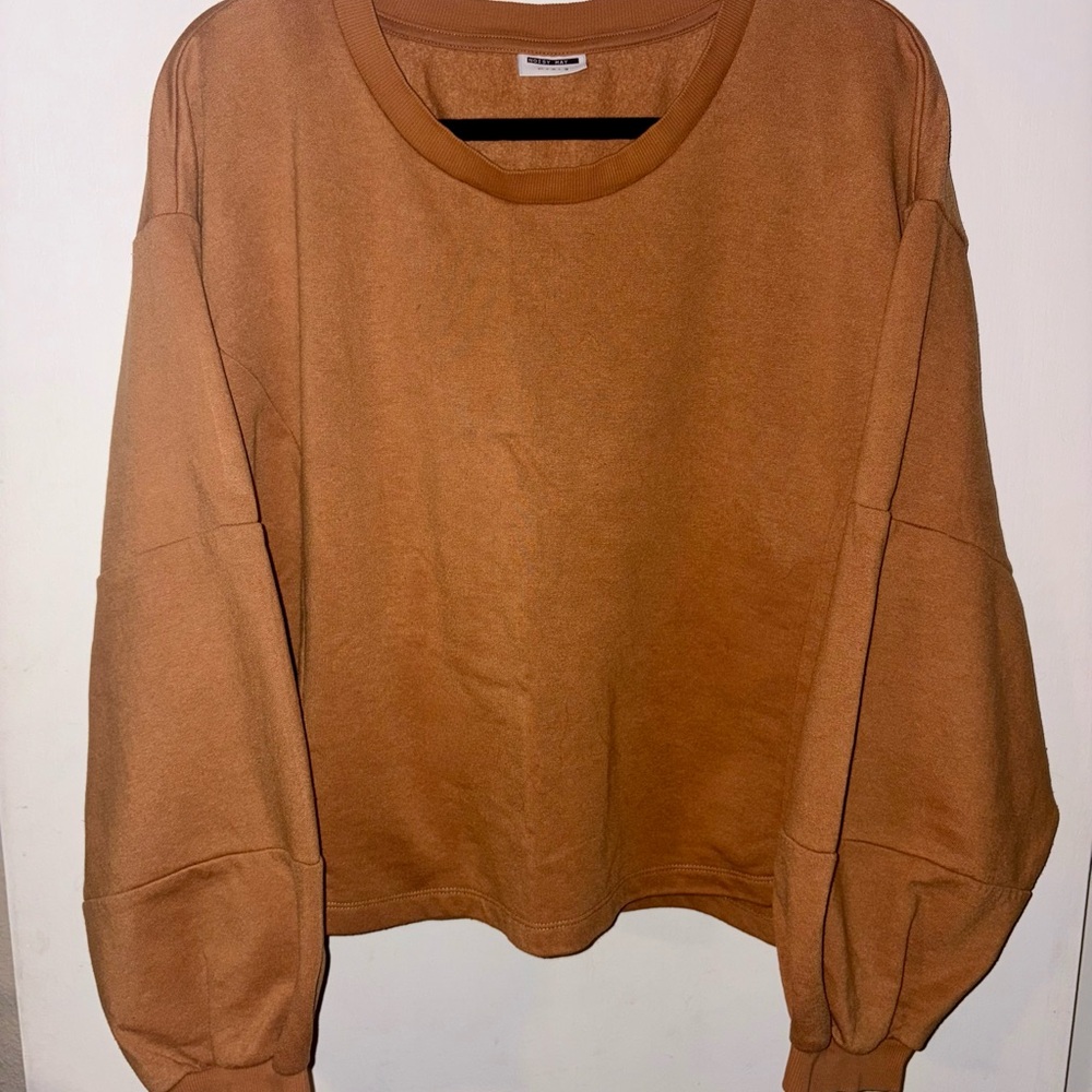 Noisy May Crop Crewneck